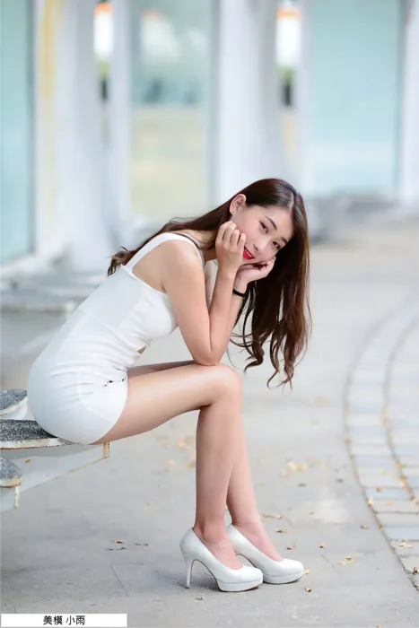 [Mzsock] NO.096 Xiaoyu off-shoulder dress, high heels, beautiful legs, outdoor shot street photography#[100P]-8