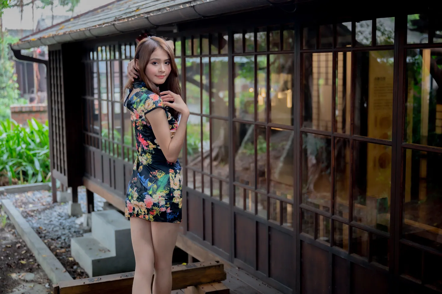 [Mzsock] NO.202 He Jiaxin black flower short cheongsam stockings high heels beautiful legs street photography#[97P]-17