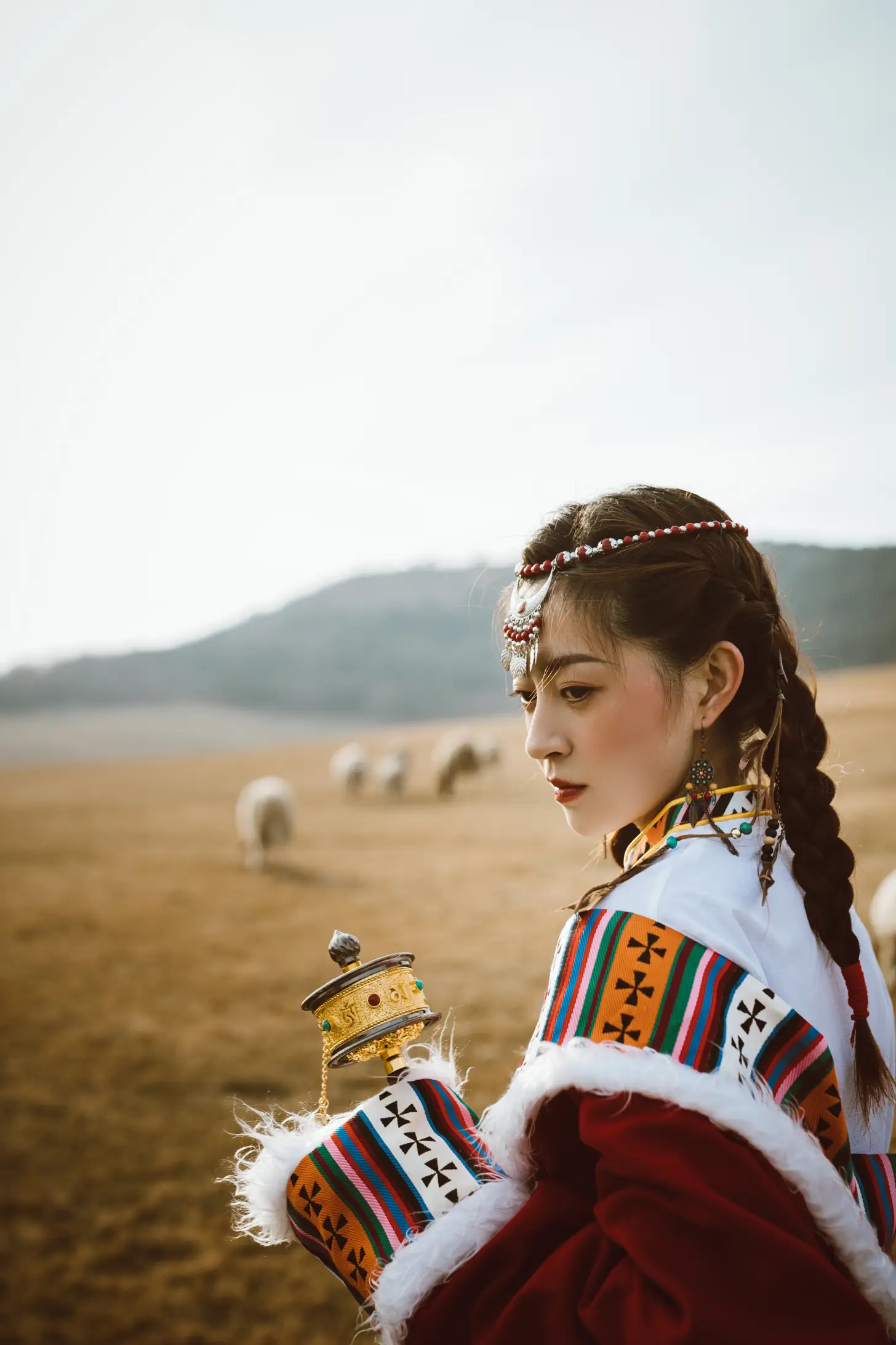 [YITUYU] 2022.07.04 Vol.1376 – Girl in Tibetan Clothes on the Ranch Yixuan-#[22P]-11